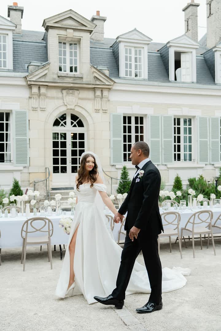 Love in the Air: Alina & Ewoud’s Romantic Wedding at Château de Cormicy in Champagne
